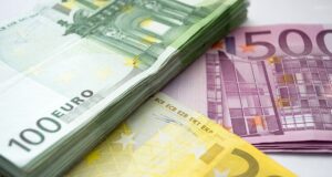 Come investire 10.000 euro nel 2025: guida pratica Investire 10.000 euro