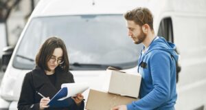 L’economia della discrezione: il successo della Ghost Delivery in Italia Ghost Delivery