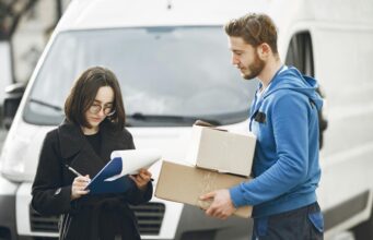 L’economia della discrezione: il successo della Ghost Delivery in Italia Ghost Delivery